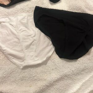 Jenni core underwear tabl